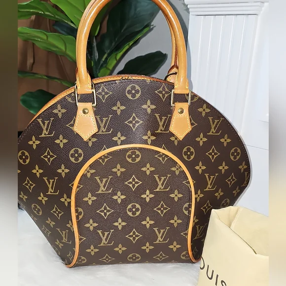 π₯π₯ Beautiful Condition π₯π₯ Authentic Louis Vuitton Ellipse MM - Picture 12 of 17